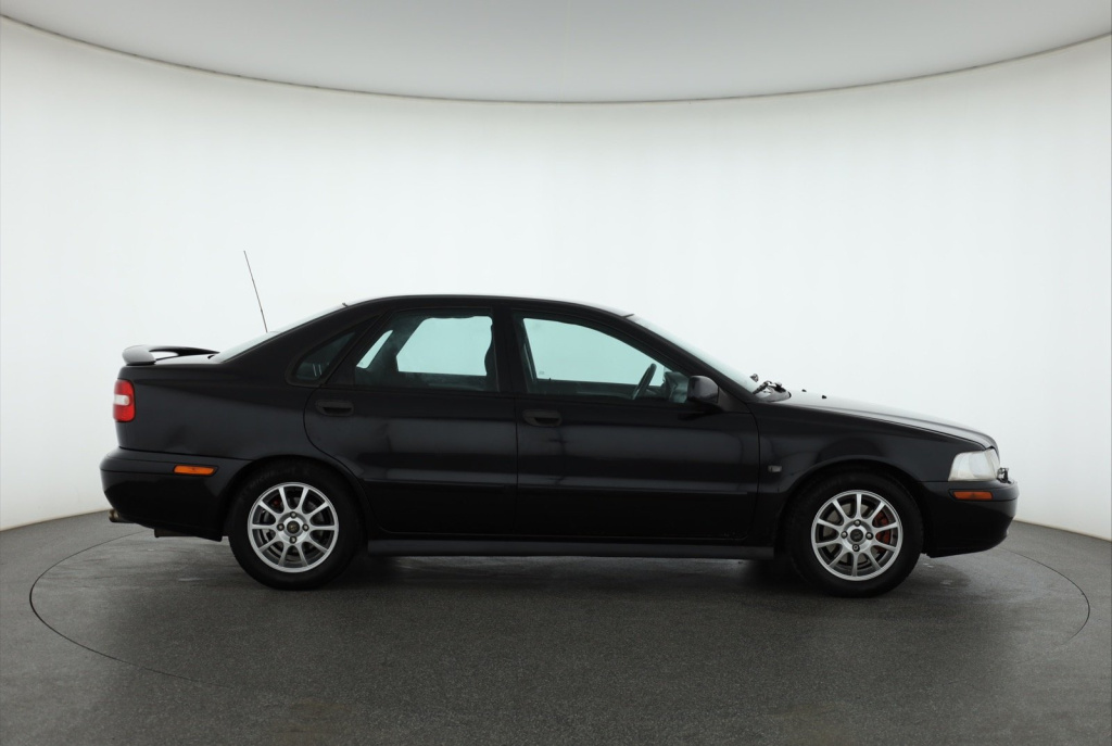 Volvo S40