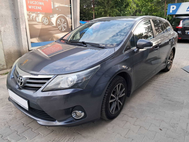 Toyota Avensis 2012