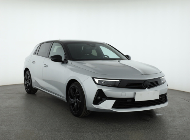 Opel Astra 2023