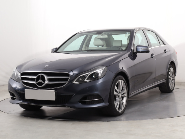 Mercedes-Benz E 220 CDI