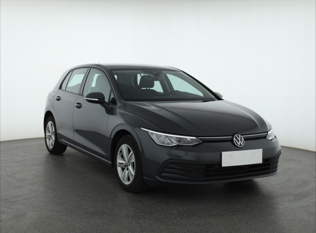 Volkswagen Golf 2021
