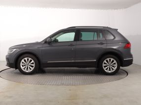 Volkswagen Tiguan - 2020