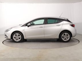 Opel Astra - 2018