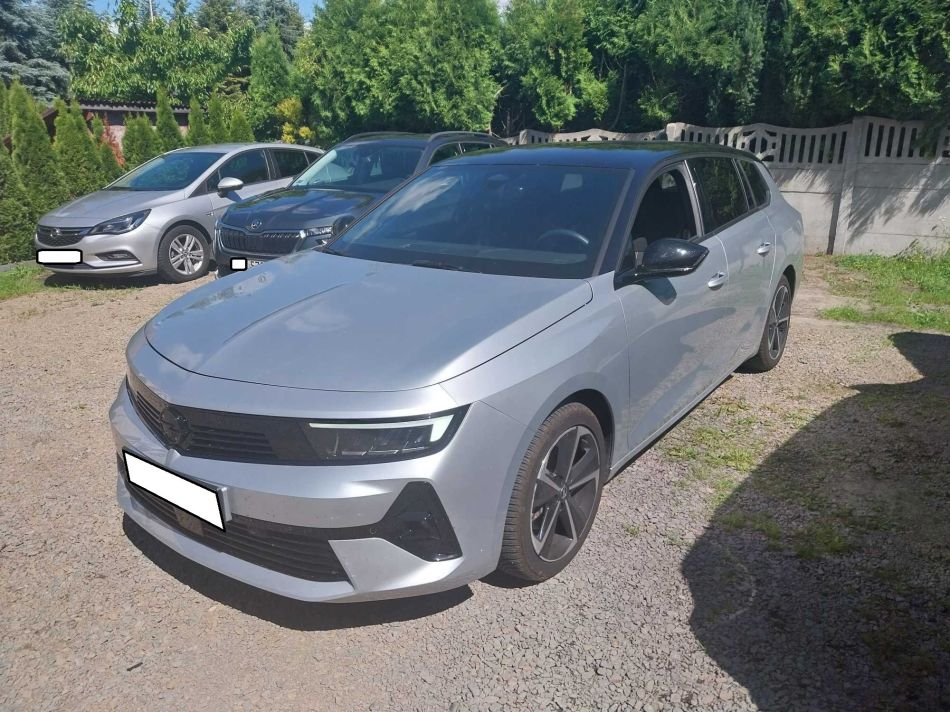 Opel Astra - 2024