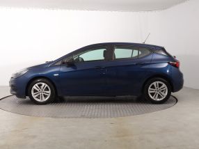 Opel Astra - 2021