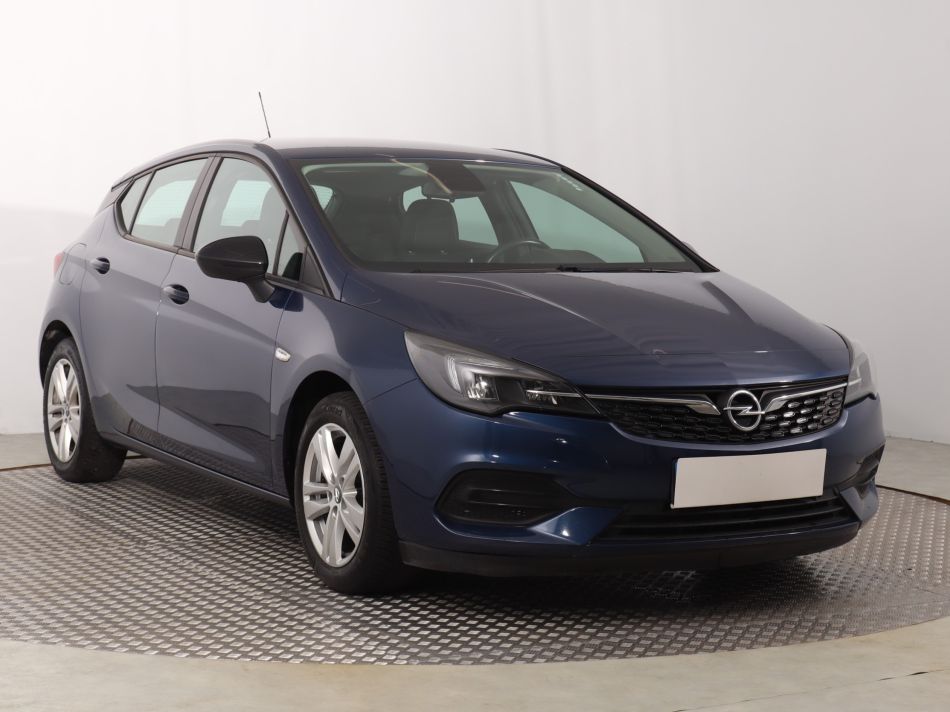 Opel Astra - 2021