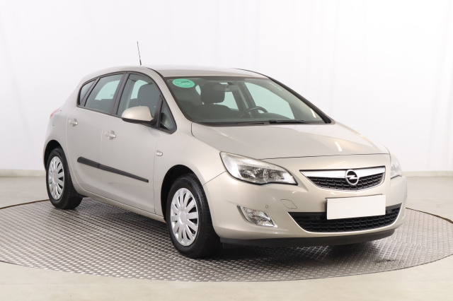 Opel Astra 2010