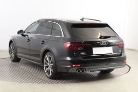 Audi A4 - 2016