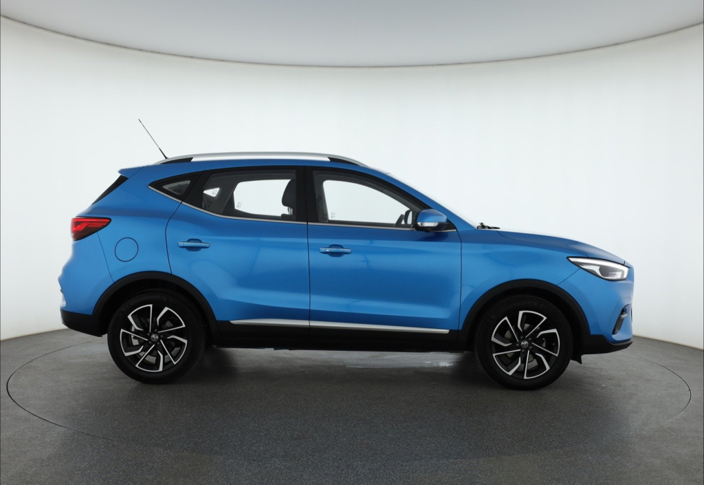 MG ZS SUV