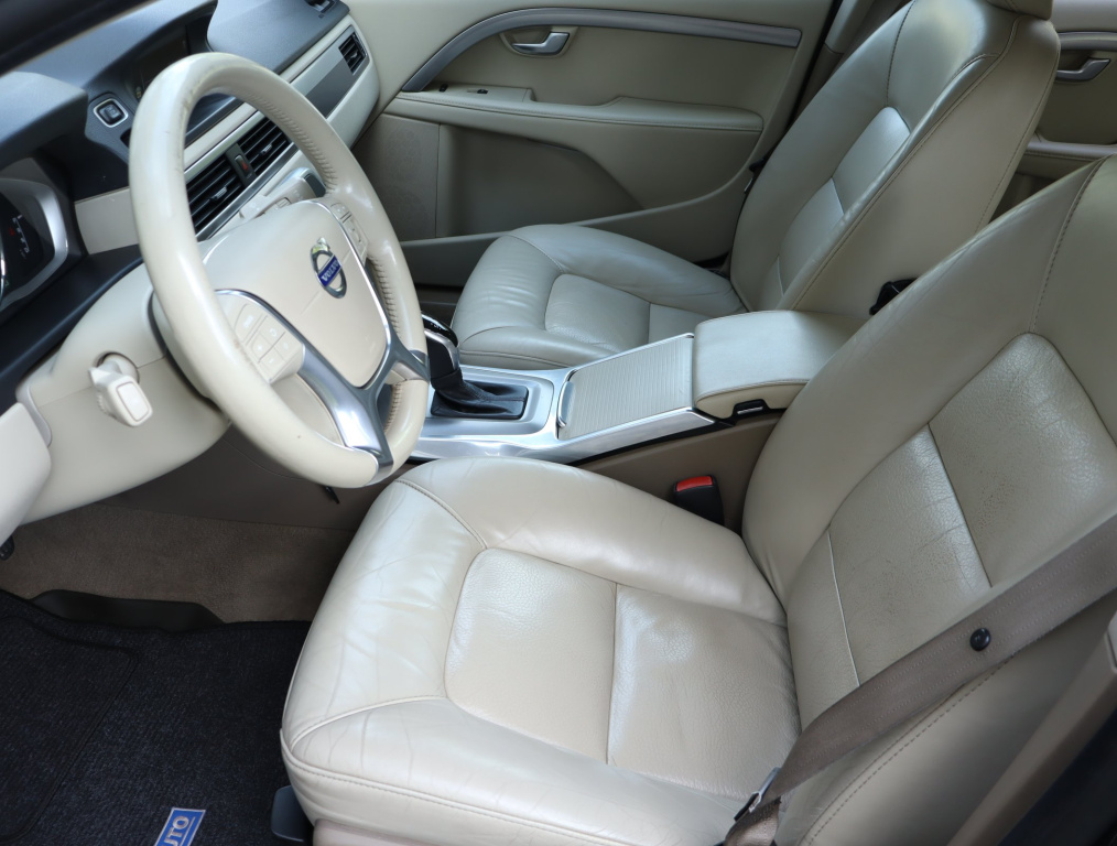Volvo S80