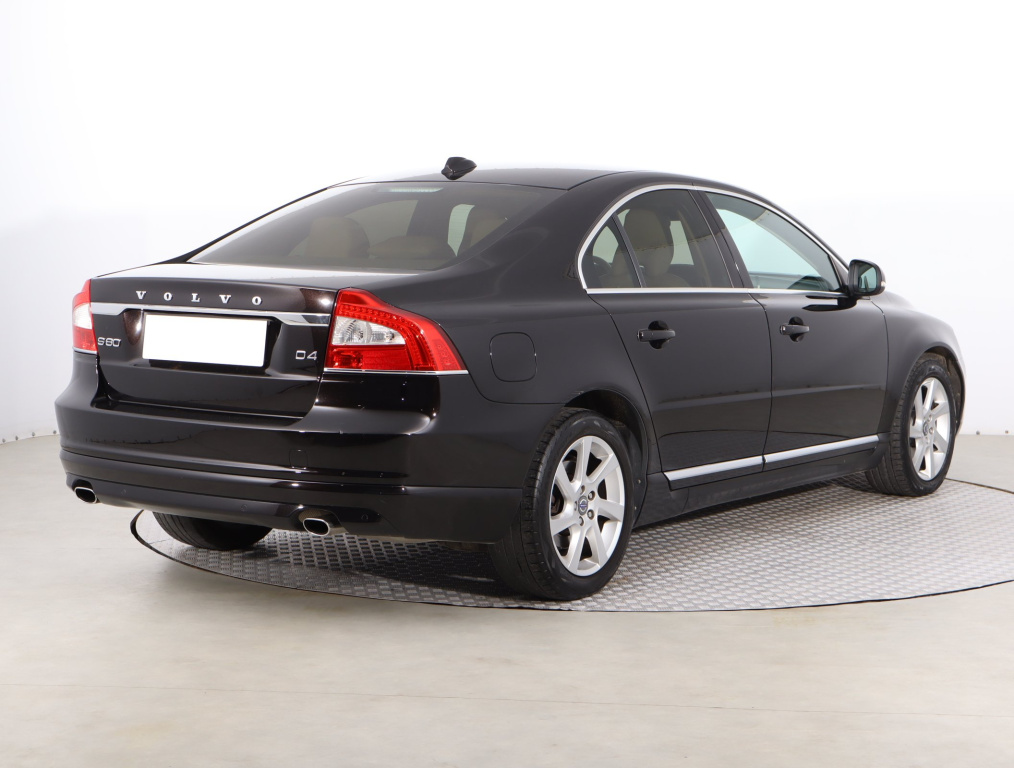 Volvo S80