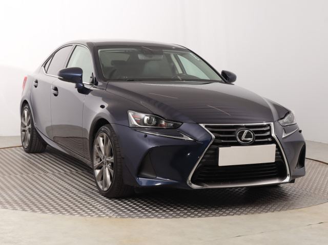 Lexus IS 2016