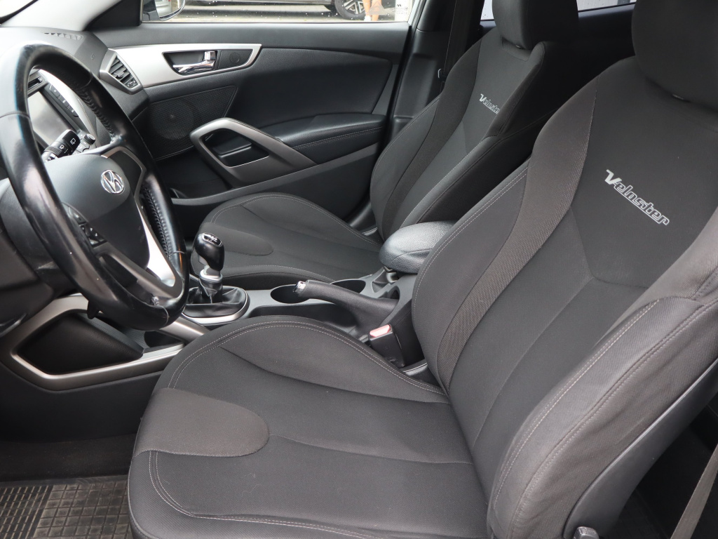 Hyundai Veloster
