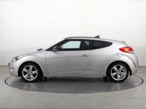 Hyundai Veloster - 2011