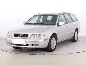 Volvo V40 - 2003