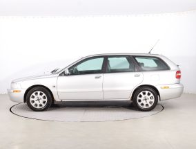 Volvo V40 - 2003