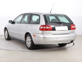 Volvo V40 - 2003