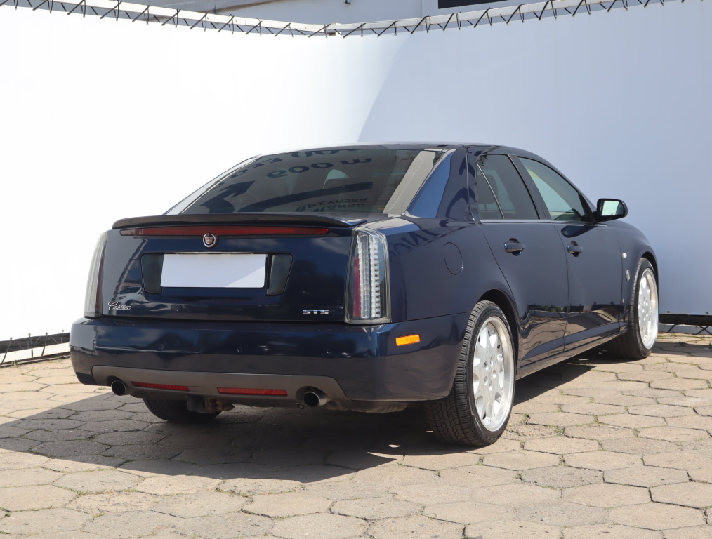 Cadillac STS
