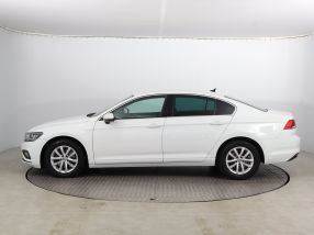 Volkswagen Passat - 2019