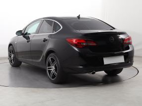 Opel Astra - 2016