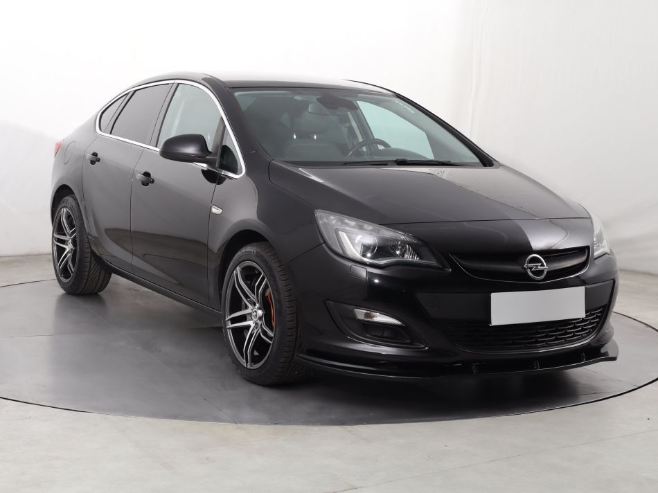 Opel Astra - 2016