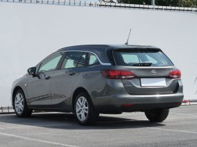 Opel Astra - 2018