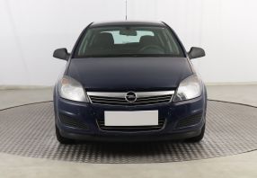 Opel Astra - 2012