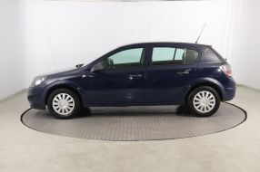 Opel Astra - 2012