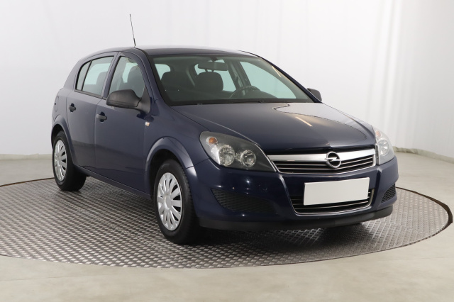 Opel Astra 2012