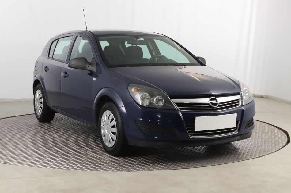 Opel Astra - 2012