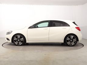 Mercedes-Benz A - 2014