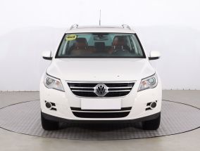 Volkswagen Tiguan - 2011