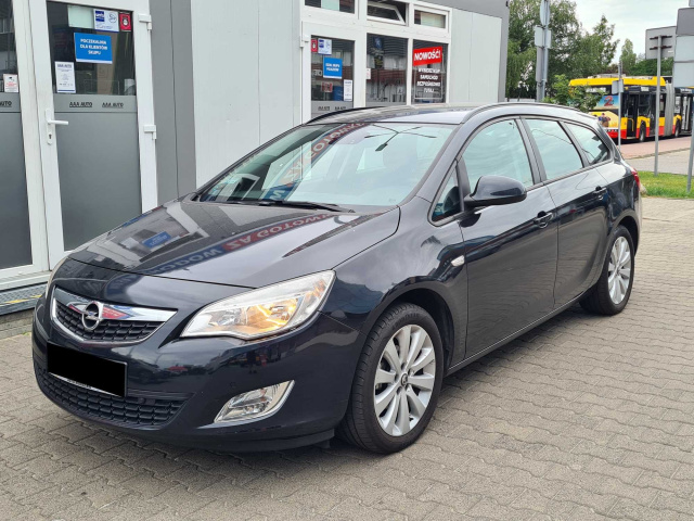 Opel Astra 2012