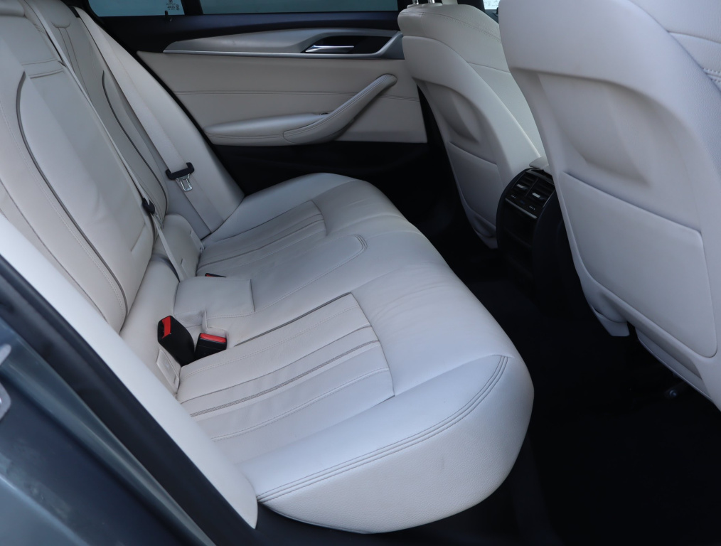 BMW 5