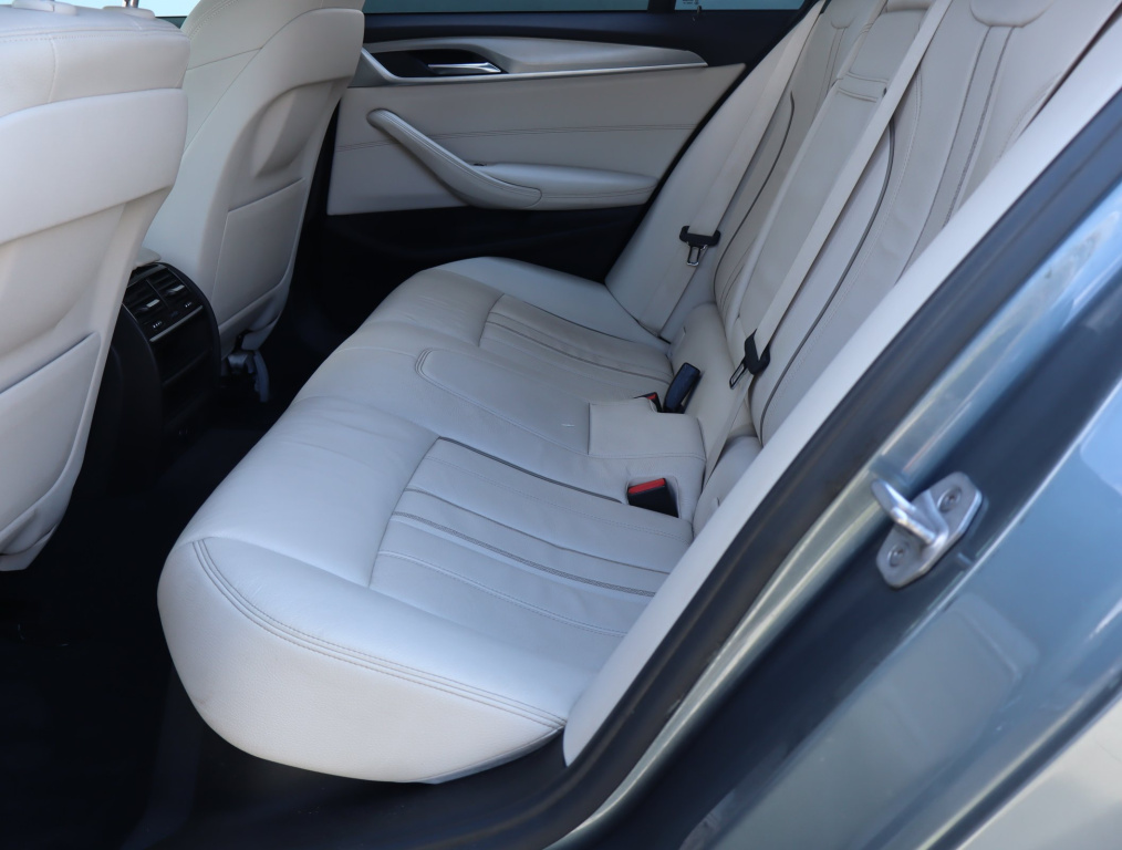 BMW 5