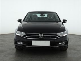 Volkswagen Passat - 2022