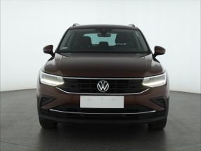 Volkswagen Tiguan - 2021