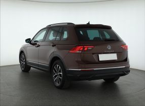 Volkswagen Tiguan - 2021