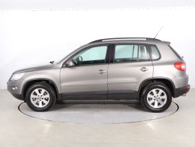 Volkswagen Tiguan - 2010