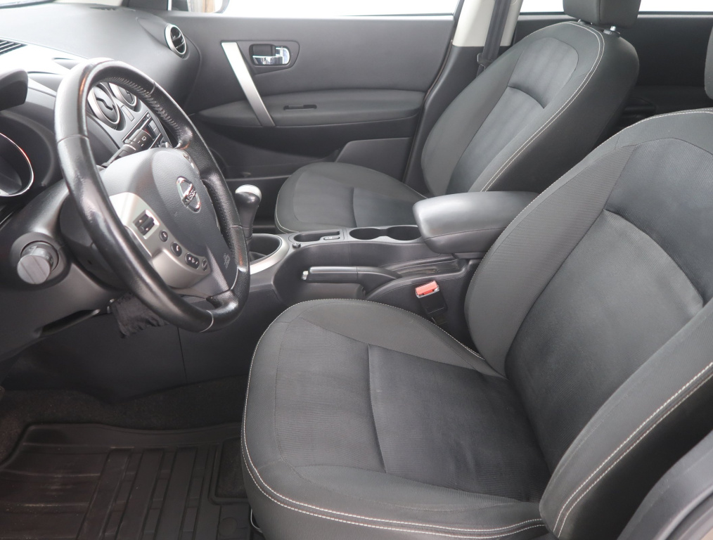 Nissan Qashqai+2