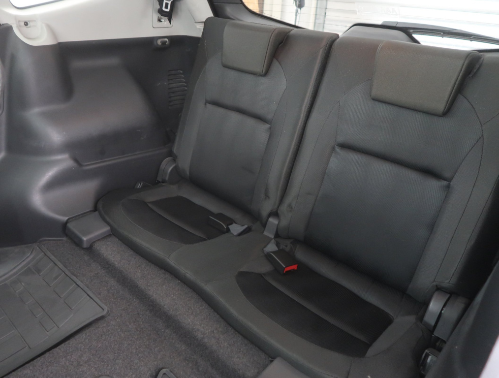 Nissan Qashqai+2
