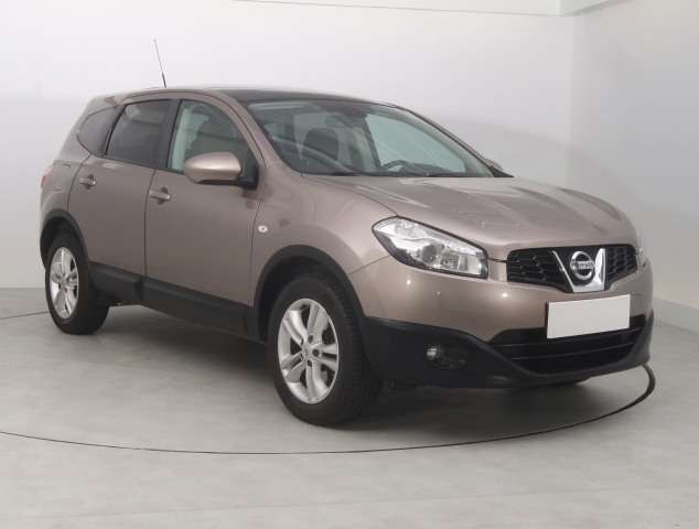 Nissan Qashqai+2 2011