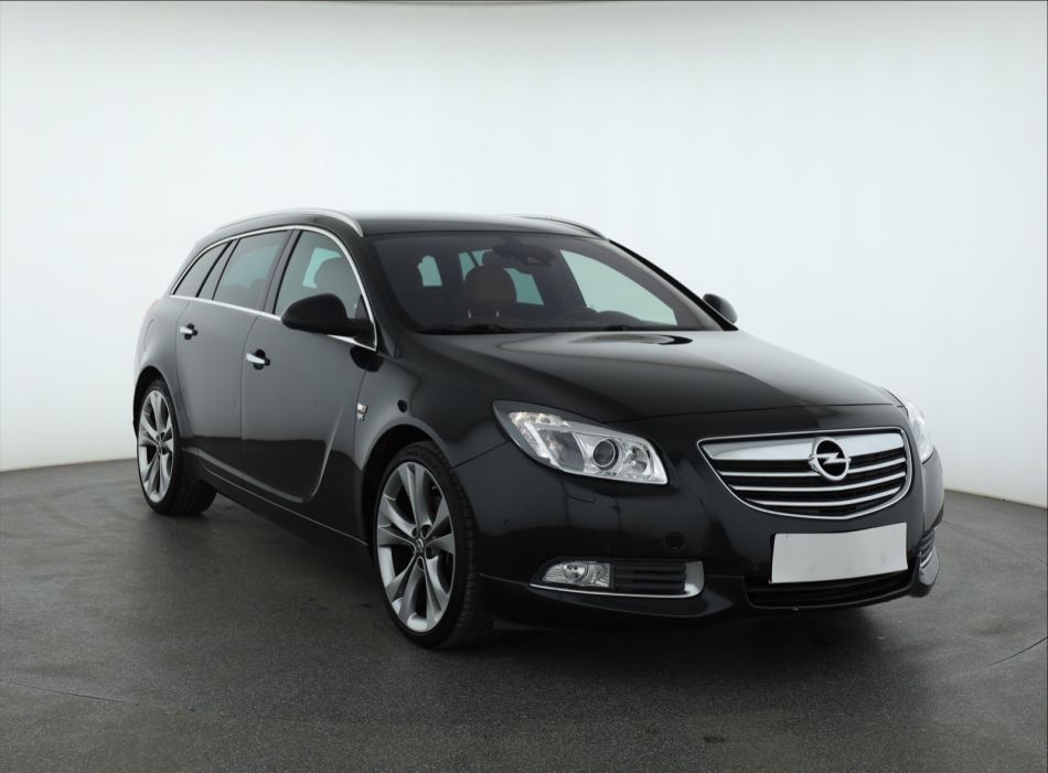 Opel Insignia - 2013