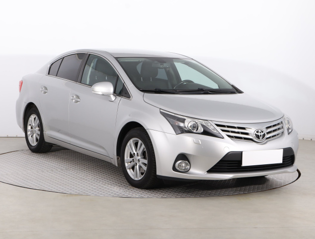 Toyota Avensis 2013