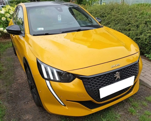 Peugeot 208 2021