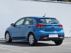 Kia Rio - 2021