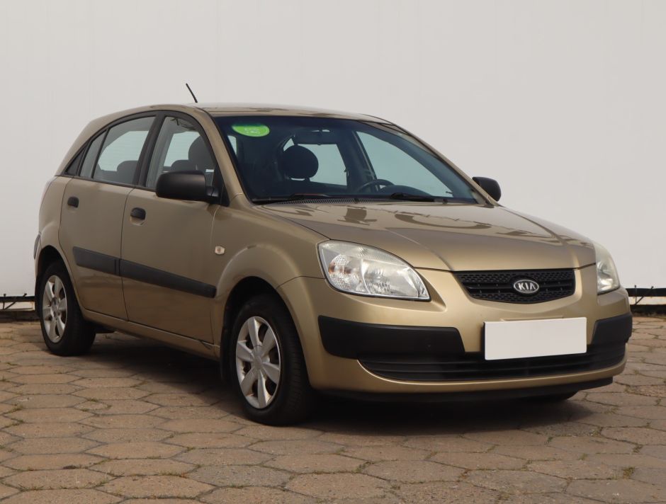 Kia Rio - 2005