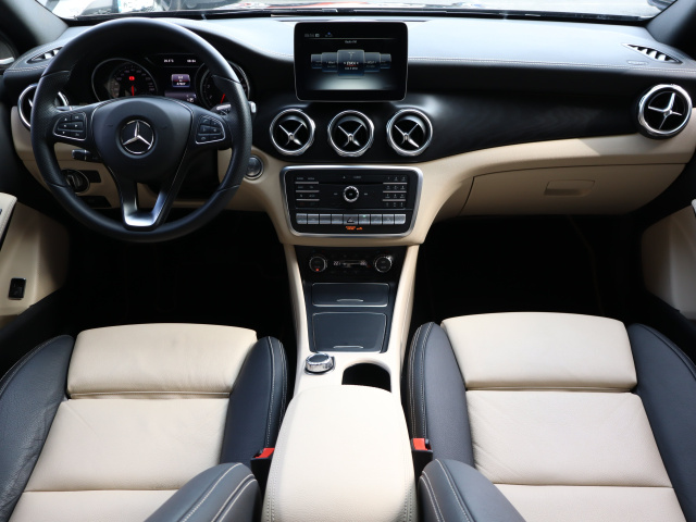 Mercedes-Benz GLA 220 4MATIC