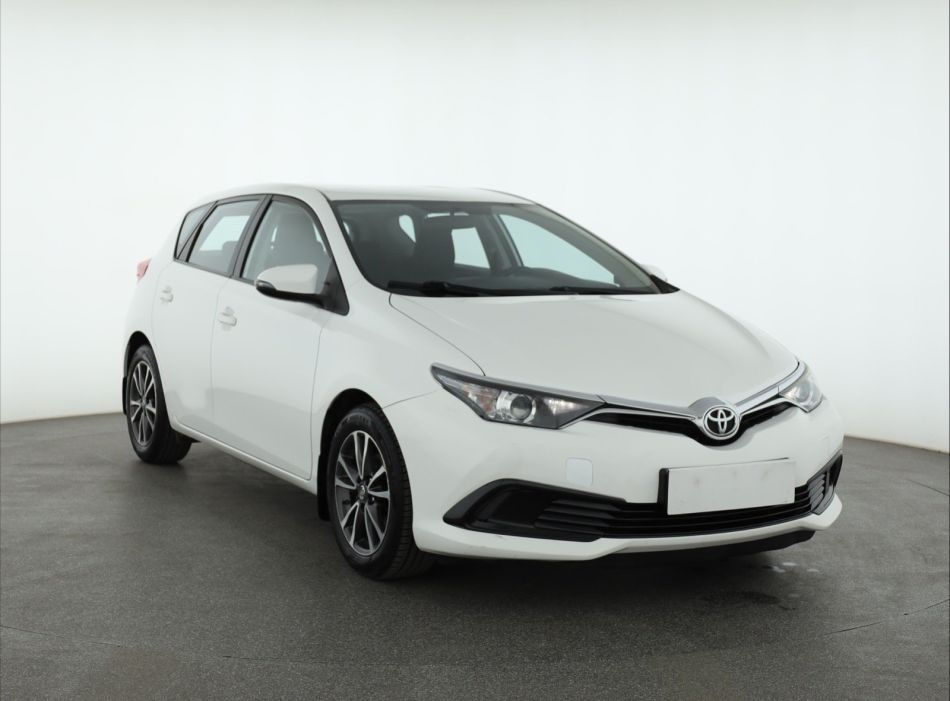 Toyota Auris - 2016