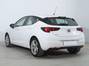 Opel Astra - 2021